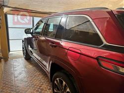 جیپ گراند شیرۆکی